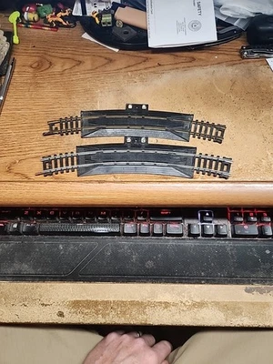 2 Vintage TYCO HO Scale 18" Radius Rerailers Terminal Track Part #25671 - Image 1 of 4