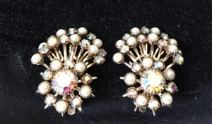 Vintage Aurora Borealis Faux Pearl Clip-on Earrings Gorgeous - Picture 1 of 5