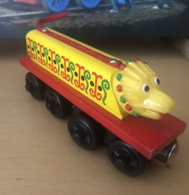 Curva de aprendizaje 2001 tren Thomas de madera dragón chino rojo! Foto 1 de 4