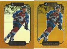 1997-98 Beehive Team #19 Joe Sakic Oversize Card Colorado Avalanche