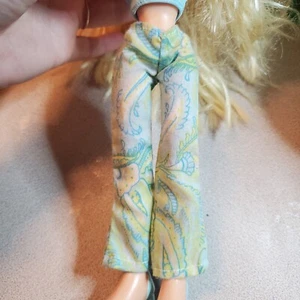 Bratz Doll  Pants blue Yellow Paisley Pattern Boho Hippe - Picture 1 of 7