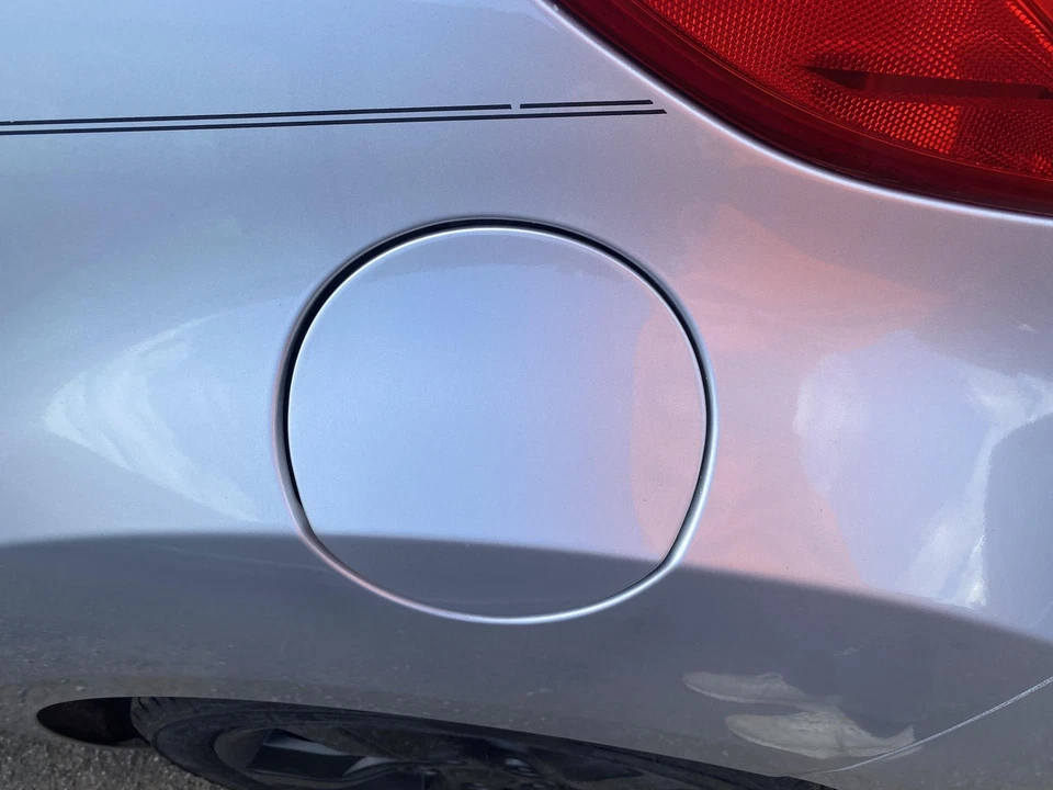 12 13 14 15 16 17 HYUNDAI VELOSTER Fuel Tank Door Foto 1 de 1