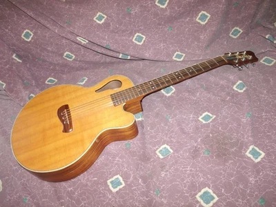 Guitarra eléctrica acústica Tacoma C2C Chief 1998 EE. UU. EN MUY BUENA CONDICIÓN++ Foto 1 de 4