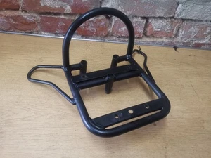 Baotian 50 Scooter Roller Gepäckträger Topcase Halter Verkleidung Halterung Heck - Bild 1 von 3