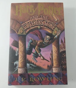 Harry Potter And The Sorcerer's Stone 1st EDITION / 1st PRINTING Hardcover Book! - Picture 1 of 19