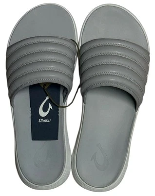 Sandalias Olukai 8 Komo Slide gris niebla/blanco ligeras para hombre Foto 1 de 4