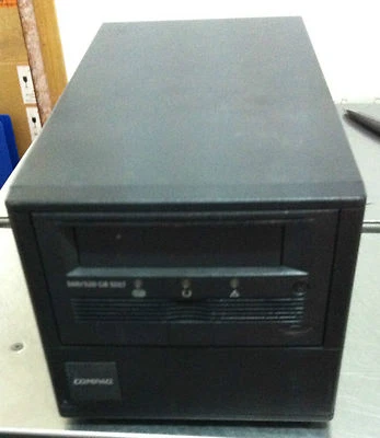 Compaq 257321-002 SERIES 3306 SDLT 160/320GB TR-S23BA-CL External Tape Drive - Image 1 of 3