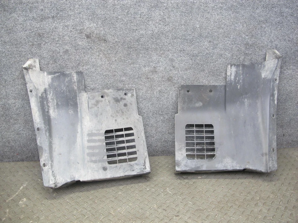 04-09 CADILLAC XLR DIANTEIRO ESQUERDO E DIREITO FENDER FORRO RODA RESPINGO PROTETOR CONJUNTO - Imagem 1 de 4