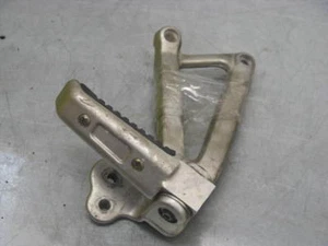 Ducati ST2 ST 2 II 1998 98 RIGHT REAR FOOTPEG FOOT PEG + MOUNT BRACKET - Picture 1 of 4