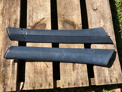 Mercedes Benz 240D 1983 moldura de pilar A Foto 1 de 4