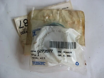 Nuevo de Lote Antiguo Chevrolet GM OEM 84-86 K20 Transmisión Eje Delantero Sellos 6273977 Foto 1 de 2