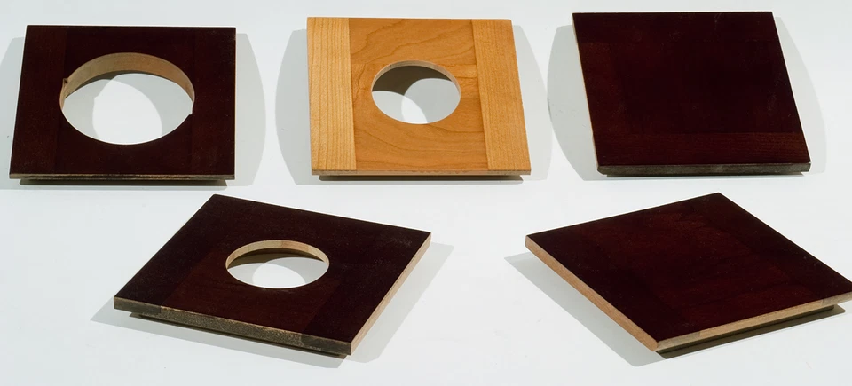 1 LENS BOARD 101mm x 101mm for ANSCO 4x5" View Camera, made of Cherry, free hole - Image 1 of 2