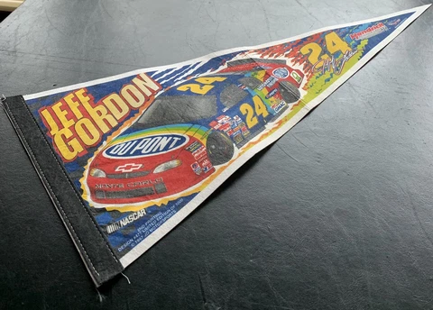1997 Jeff Gordon NASCAR Wincraft Racing Pennant Cover