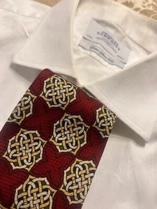 XMI Silk Geometric tie in red and gold hues - Picture 1 of 6