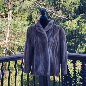 VINTAGE CAMELBACK PHEONIX MEDIUM BROWN MINK JACKET - BEAUTIFUL - SILKY SOFT - Picture 1 of 23