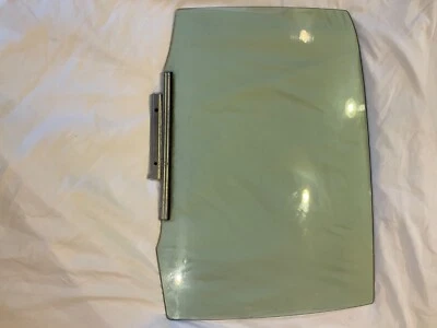 Toyota Yaris 2006 4 puertas pasajero ventana trasera Foto 1 de 2