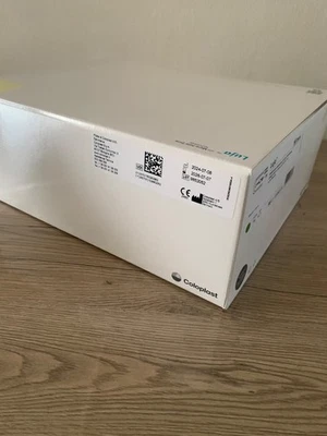 Catetere Coloplast Luja scatola 30 pezzi - Immagine 1 di 3