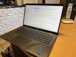 Dell Latitude 7420 | i5 11thGen | 16GB RAM | 256GB SSD | Windows 11 | SchoolWork - Picture 1 of 5