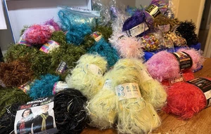 Enorme lotto di filati per maglieria - 60+ pezzi - più fibre / texture / colori - Foto 1 di 11