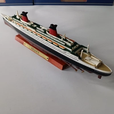 1:1250 Legierung Diecast Schiffsmodell SS FRANCE Ozeandampfer Kollektion Gift - Bild 1 von 4