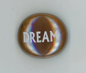 Inspirational Word DREAM Affirmation on a Clear Brown Glass Rock Gem 1" W - Bild 1 von 2