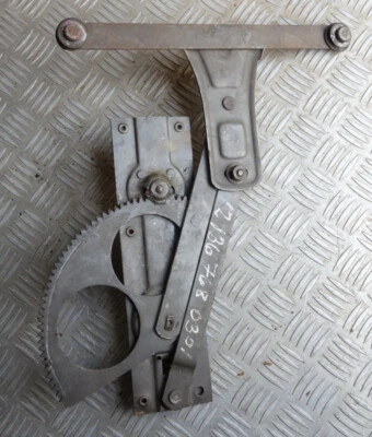 Manivela puerta trasera derecha mercedes-benz 170 v/va, d/da Foto 1 de 4