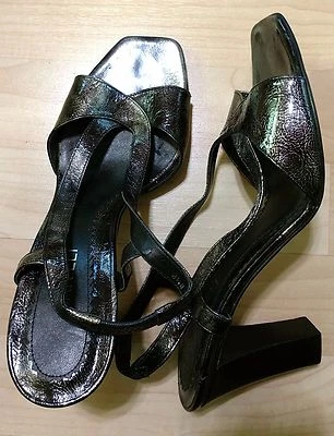 Sandalias Vaneli plateadas negras con cordones - Tacones de 3 pulgadas - Talla 8.5M (NUEVAS) Foto 1 de 4