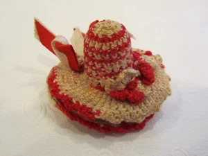 Vintage Crocheted Women’s Hat Thimble Holder Pin Cushion Dugans Bakery Thimble - Picture 1 of 7