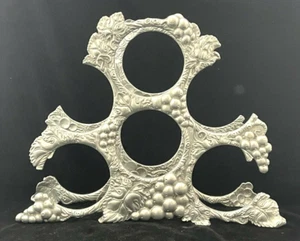 Portabotellas de vino de metal plateado Arthur Court 2004 con motivo de vid de uva - Imagen 1 de 4