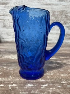 Jarra vintage de vidrio arrugado azul pavo real Seneca Driftwood de la década de 1980 65 oz 9" de alto - Imagen 1 de 11