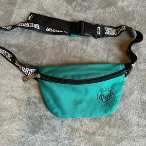 Victoria's Secret PINK Teal "We Run This Beach" Fanny Pack Belt Bag - Picture 1 of 3