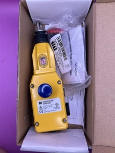 OMRON	ER6022   -031ME  44506-5250 3NC＋1NO  (e264-1 s1) - Picture 1 of 4