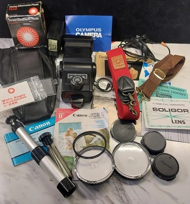 Vtg Canon Eagle Camera Strap Red Shoulder Strap  With Camera Accessories   See  - Image 1 of 4