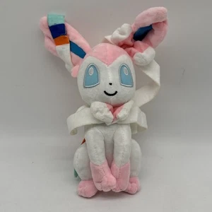 2018 Sitting Sylveon Pokemon Plush! - Picture 1 of 14