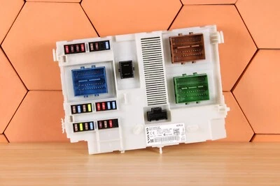 VOLVO S60 V60 XC60 I FACELIFT COMFORT CONTROL UNIT FUSIBILI BOX CEM 31412970 - Immagine 1 di 3