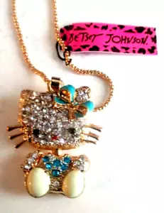 MULTI COLOR BETSY JOHNSON CRYSTAL HELLO KITTY BLING NECKLACE ON 28“ GOLD CHAI - Picture 1 of 2