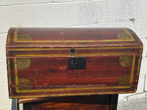 folk art red & yellow bold  paint decorated small  wood box dovetailed 1800s wow Cover