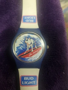 Vintage Bud Light Spuds Mackenzie Surfing. Funciona muy bien tiene batería nueva  - Imagen 1 de 4