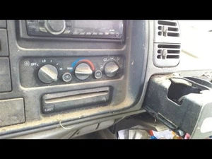 Temperature Control Fits 96-02 CHEVROLET 3500 PICKUP 23752671 - Picture 1 of 7