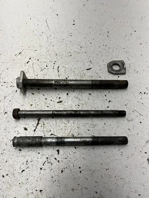 97 1997 KTM 360exc Ktm 360 EXC OEM ¡BUENO! Tornillo pivote delantero trasero brazo oscilante ejes Foto 1 de 4