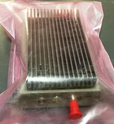 Amplificador de sistema de microondas HP/Agilent/Keysight 83006A 0,01 (10 MHz) -26,5 GHz Foto 1 de 4