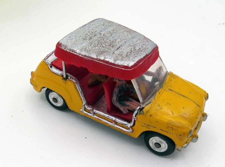 Corgi #242 Ghia Fiat 600 Jolly - Good Condition with Original Canopy, Rare Model - Image 1 of 4