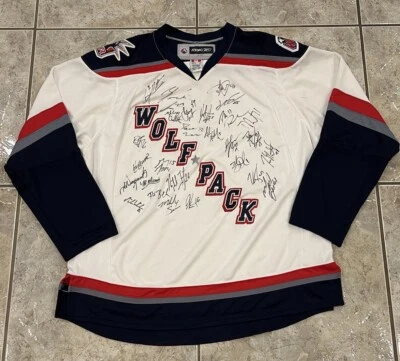 Camiseta deportiva de hockey para adultos XL CCM Hartford Wolfpack NY Rangers equipo firmada autografiada Foto 1 de 4
