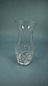 Jarrón Majesty de 6" de cristal tallado en madera Wedgwood - Imagen 1 de 5