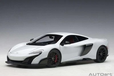 Autoart 2016 Mclaren 675LT cupé Mclaren blanco sílice 1:18 76046 Foto 1 de 4