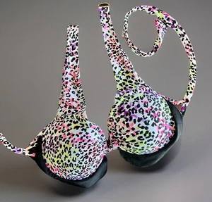 Top de bikini halter acolchado con volantes estampado de guepardo neón Victoria’s Secret 34B con cable - Imagen 1 de 7