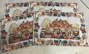 Juego de 4 manteles tapices FALL 13" X 19" COSECHA CALABAZA VAGÓN - Imagen 1 de 2