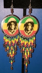 REGGAE BOB MARLEY PHOTO RASTA COLOR GREEN YELLOW RED DANGLE EARRINGS BEADED  - Picture 1 of 9