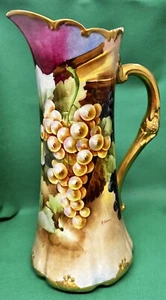 GORGEOUS HAND PAINTED GINORI ITALY TANKARD IN A GRAPE PATTERN - CIRCA 1890 - Picture 1 of 12