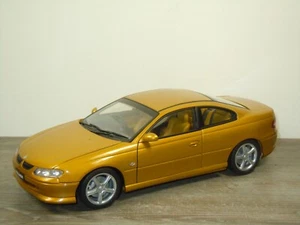 Holden Commodore Coupe - AutoArt 1:18 *69519 - Picture 1 of 6